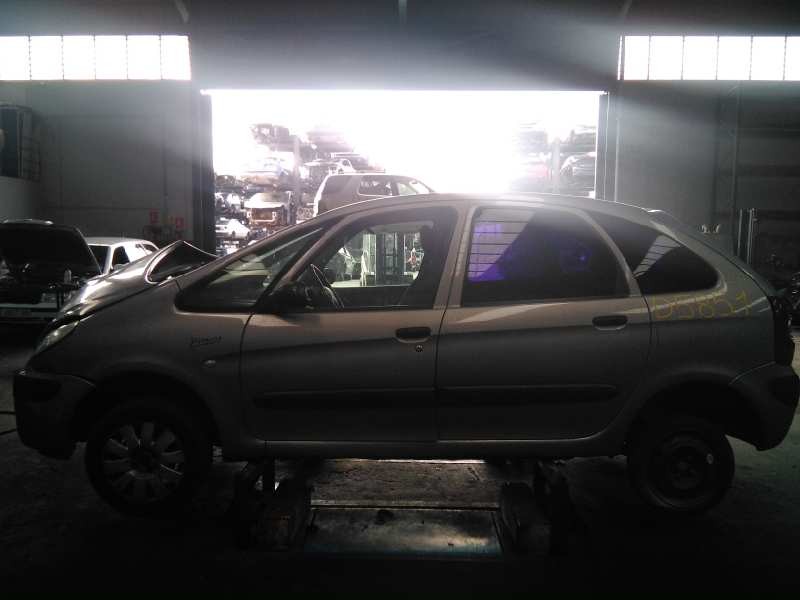 citroën xsara berlina del año 2004