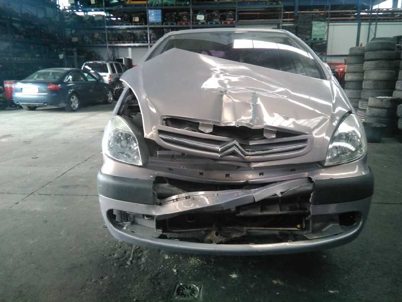 citroën xsara berlina del año 2004