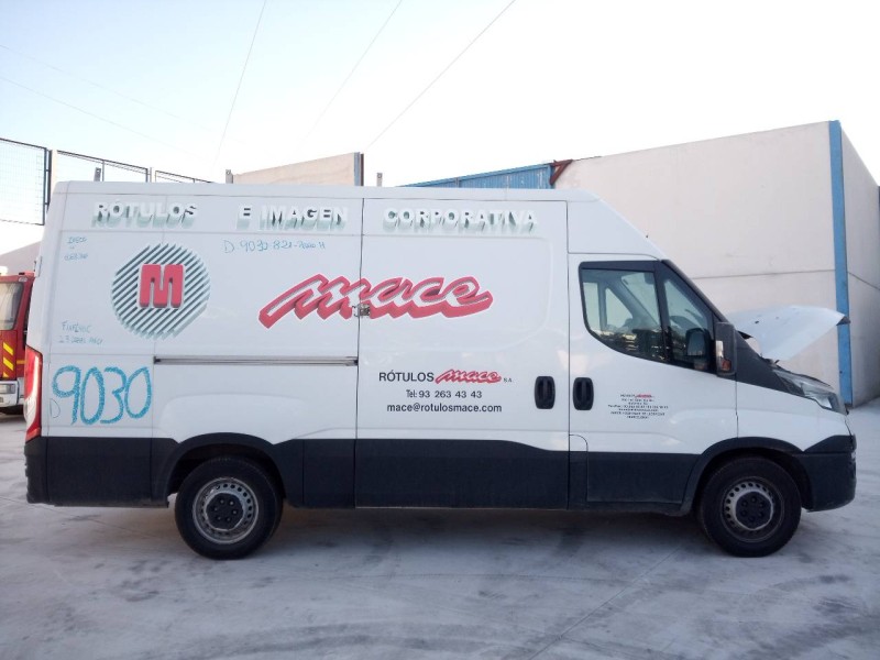 iveco daily furgón del año 2014