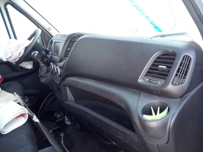 iveco daily furgón del año 2014