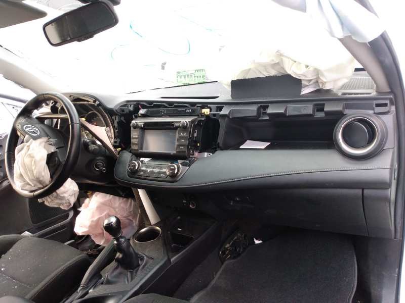 toyota rav 4 del año 2015