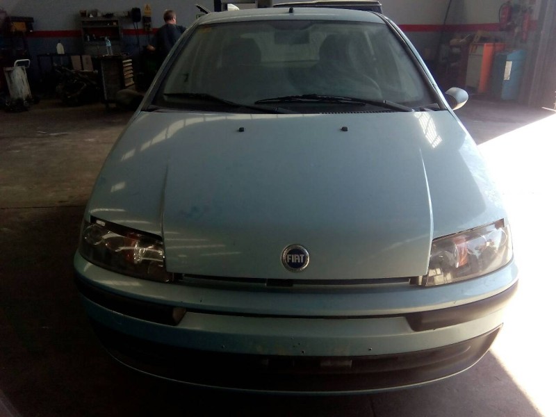 fiat punto berlina (188) del año 2000