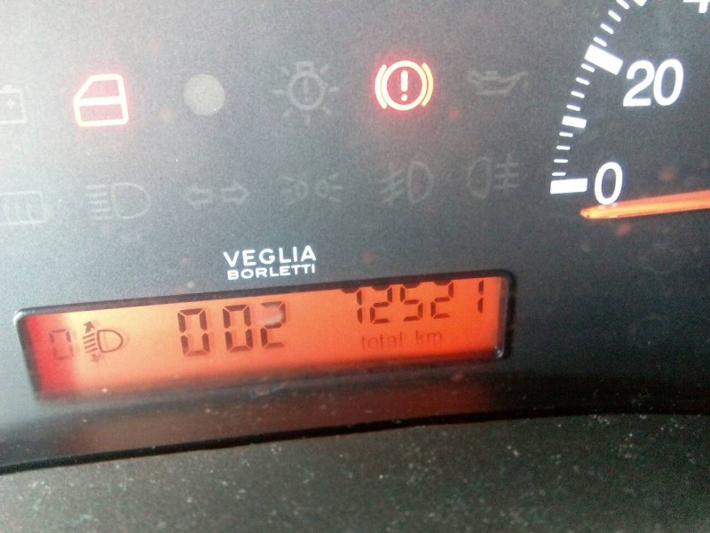 fiat punto berlina (188) del año 2000