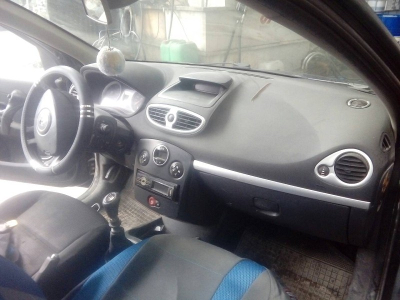 renault clio iii del año 2006
