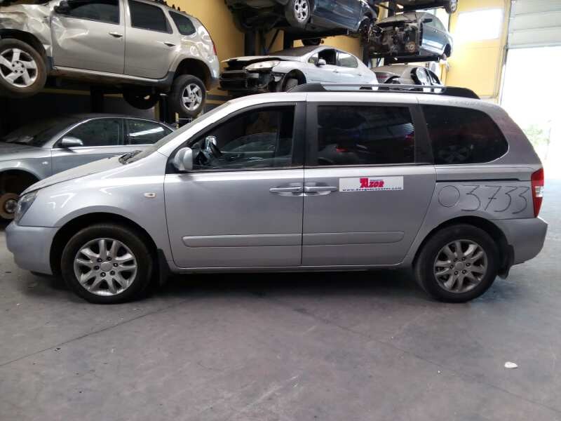 kia carnival del año 2009