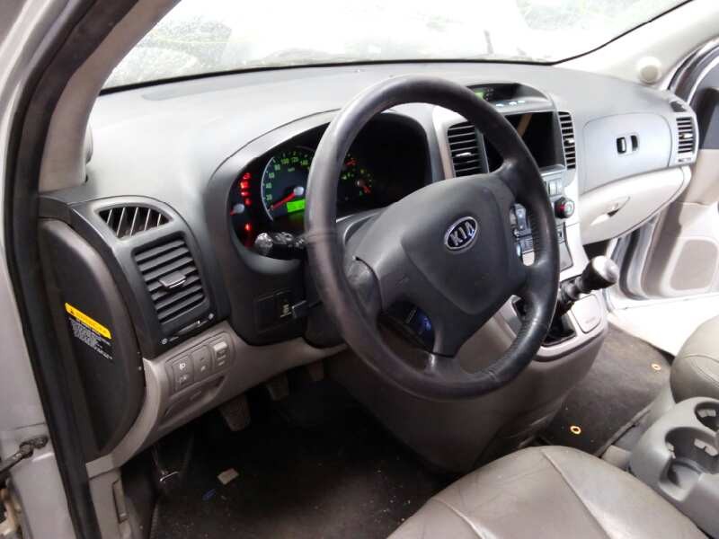 kia carnival del año 2009