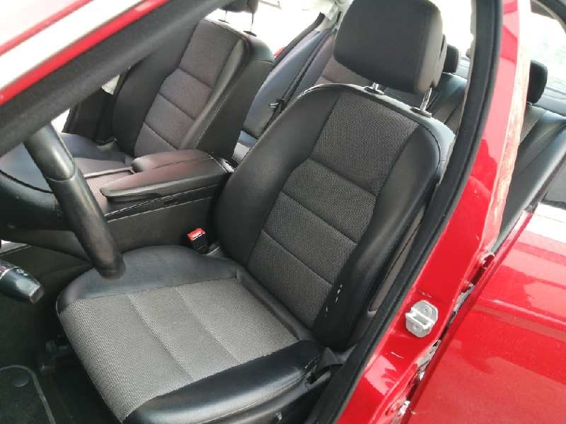 mercedes-benz clase c (w204) berlina del año 2009