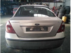 ford mondeo berlina (ge) del año 2004 2