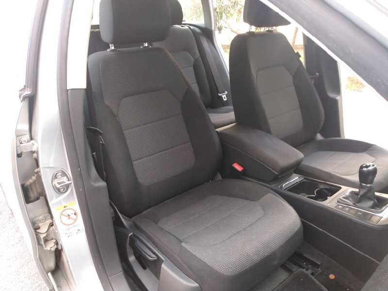volkswagen passat variant (365) del año 2013