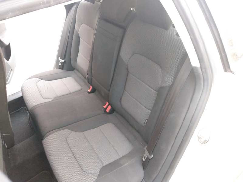 volkswagen passat variant (365) del año 2013