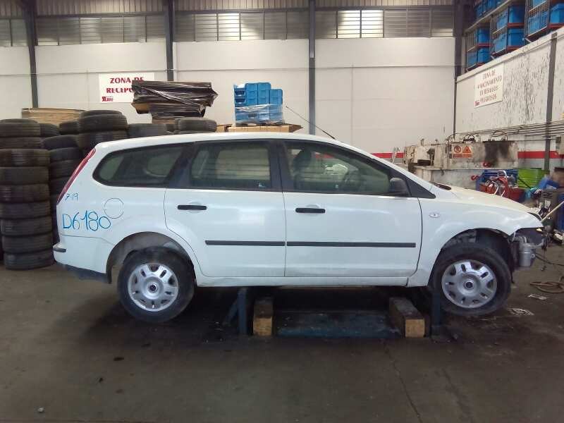 ford focus berlina (cap) del año 2005