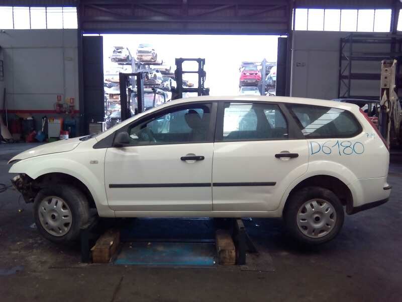 ford focus berlina (cap) del año 2005