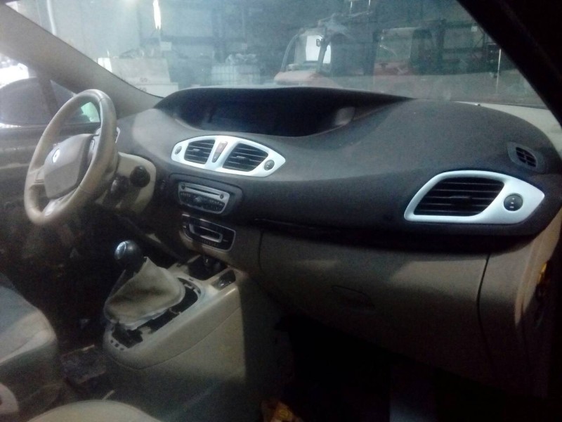 renault scenic iii del año 2009