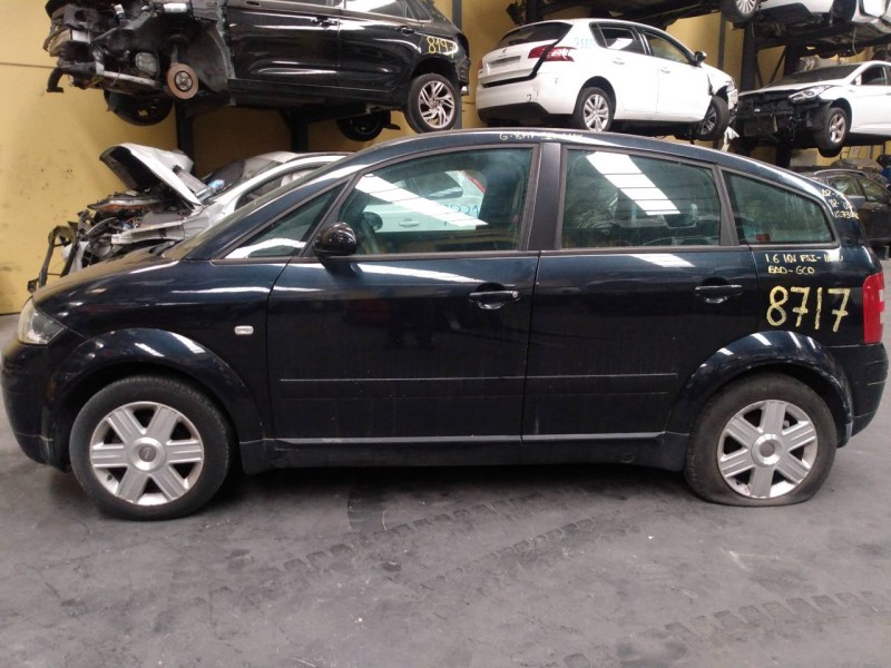 audi a2 (8z) del año 2002