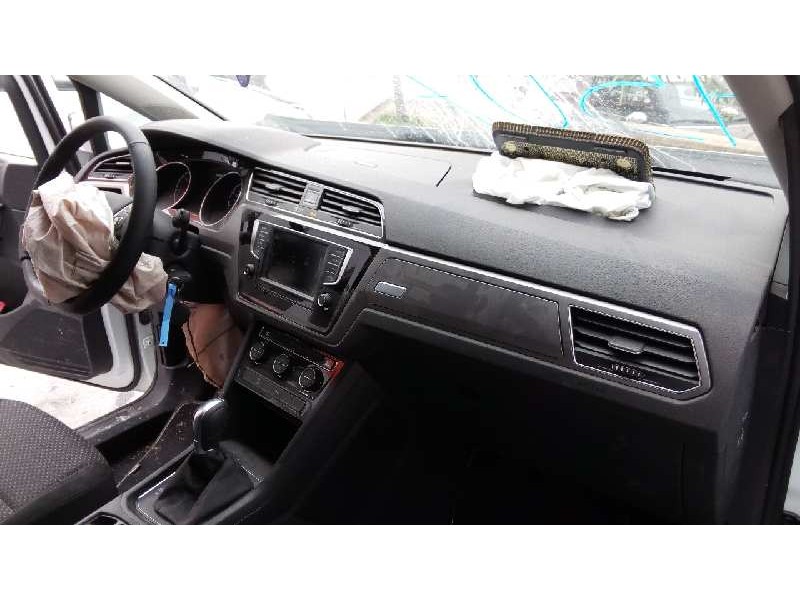 volkswagen touran (5t1) del año 2017