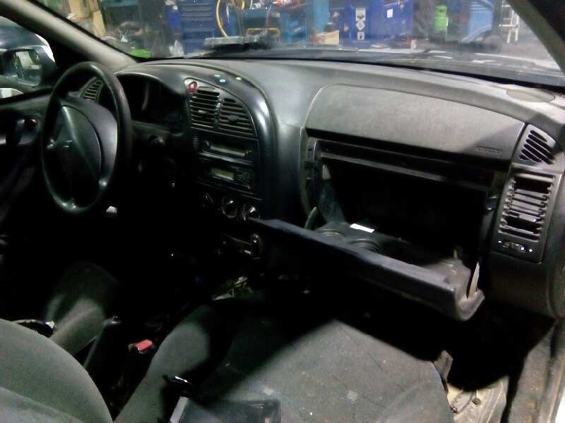 citroën xsara berlina del año 2001