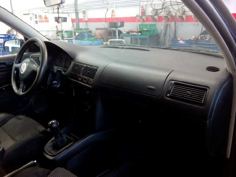 volkswagen golf iv berlina (1j1) del año 1999
