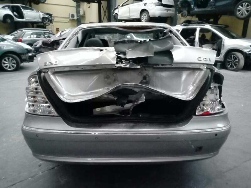 mercedes-benz clase e (w211) berlina del año 2006