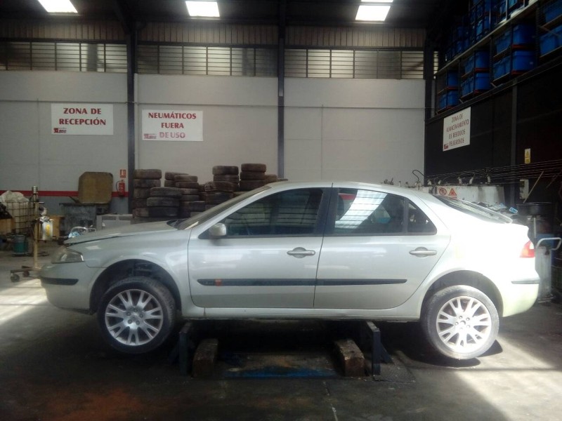 renault laguna ii (bg0) del año 2004