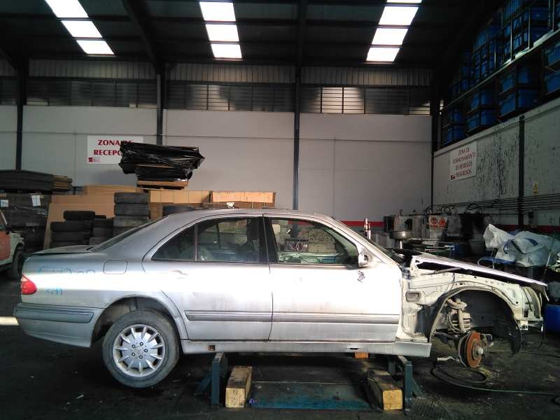 mercedes-benz clase e (w210) berlina diesel del año 2000