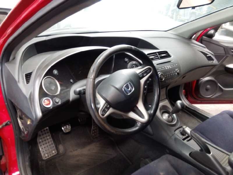 honda civic berlina 5 (fk) del año 2008