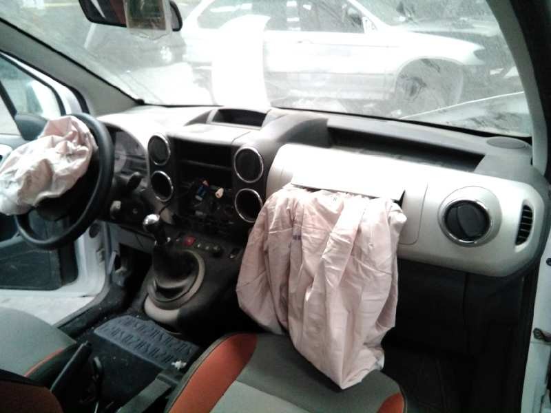 peugeot partner kombi del año 2013