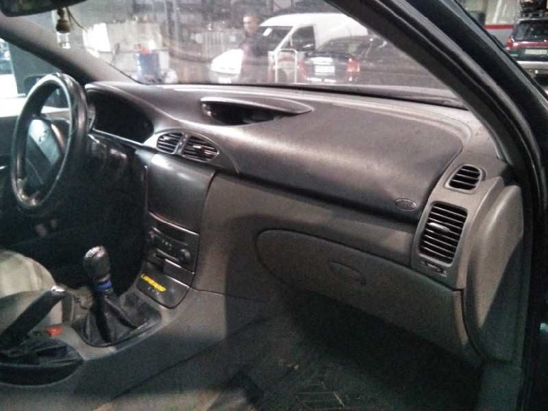 renault laguna ii (bg0) del año 2001