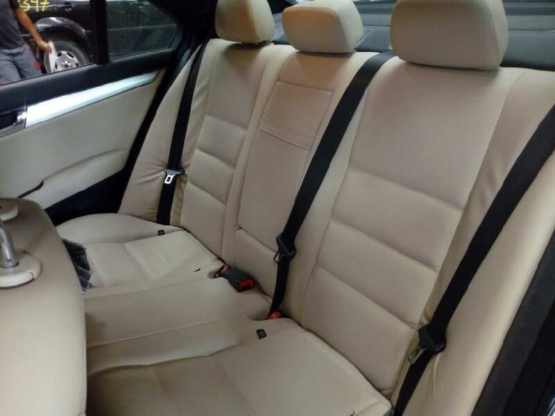 mercedes-benz clase c (w204) berlina del año 2008