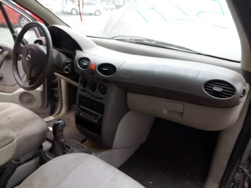 mercedes-benz clase a (w168) del año 2000