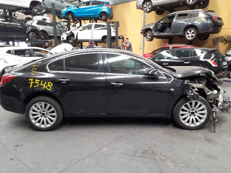 opel insignia berlina del año 2008