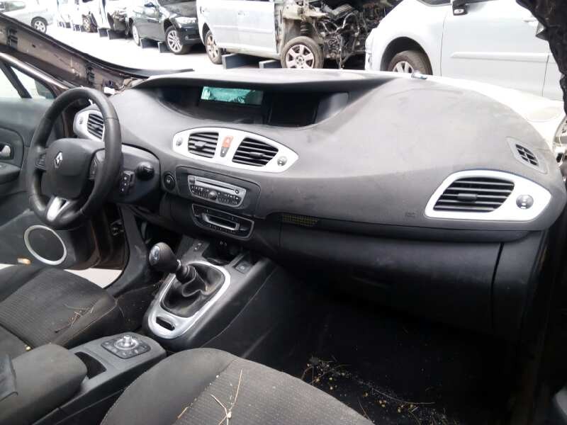 renault scenic iii del año 2010