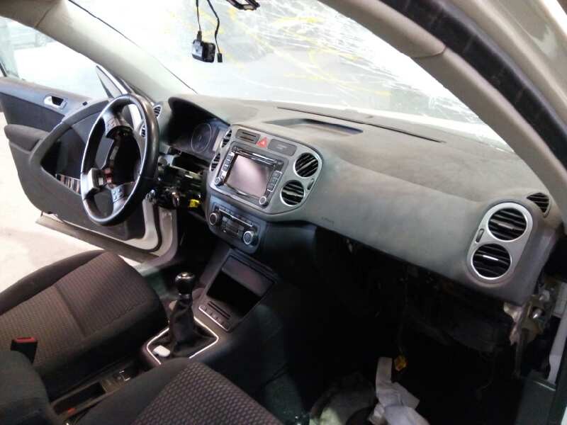 volkswagen tiguan (5n1) del año 2010