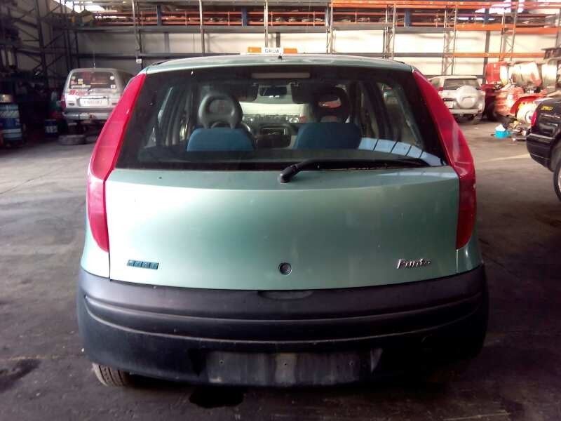 fiat punto berlina (188) del año 2000