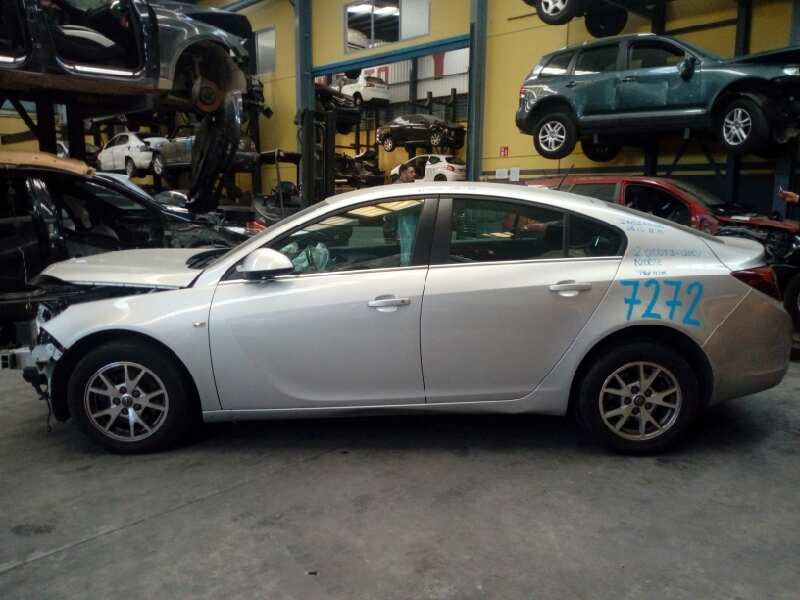 opel insignia berlina del año 2014
