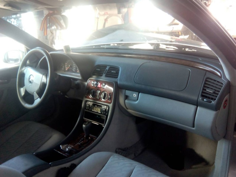 mercedes-benz clase clk (w208) coupe del año 1997
