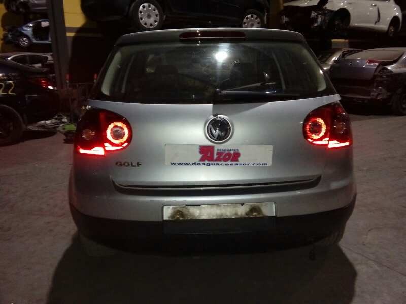 volkswagen golf v berlina (1k1) del año 2003