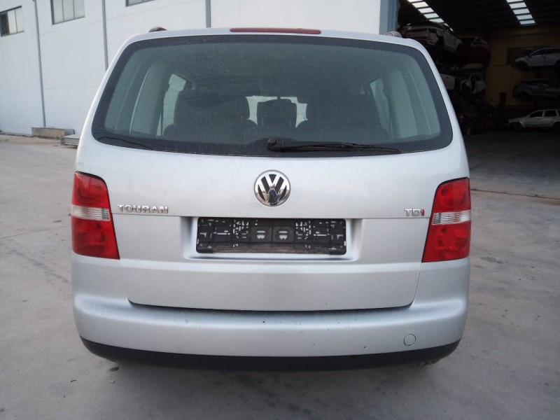 volkswagen touran (1t1) del año 2004