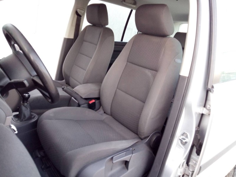 volkswagen touran (1t1) del año 2004