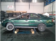 mitsubishi carisma berlina 4 (da0) del año 1998