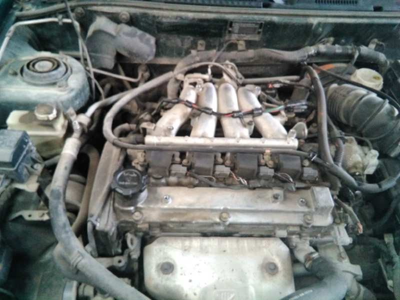 mitsubishi carisma berlina 4 (da0) del año 1998