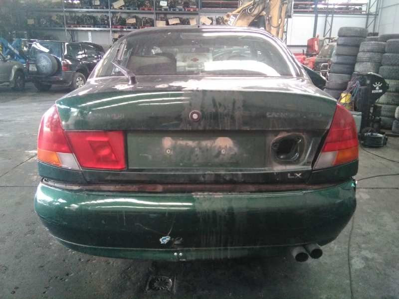 mitsubishi carisma berlina 4 (da0) del año 1998