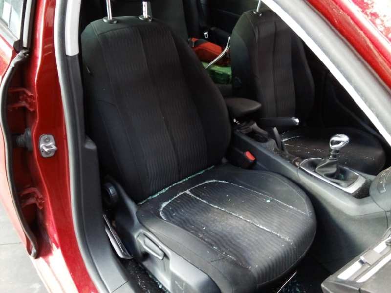 peugeot 308 del año 2013