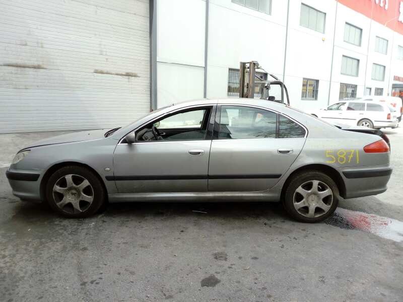 peugeot 607 (s1) del año 2001