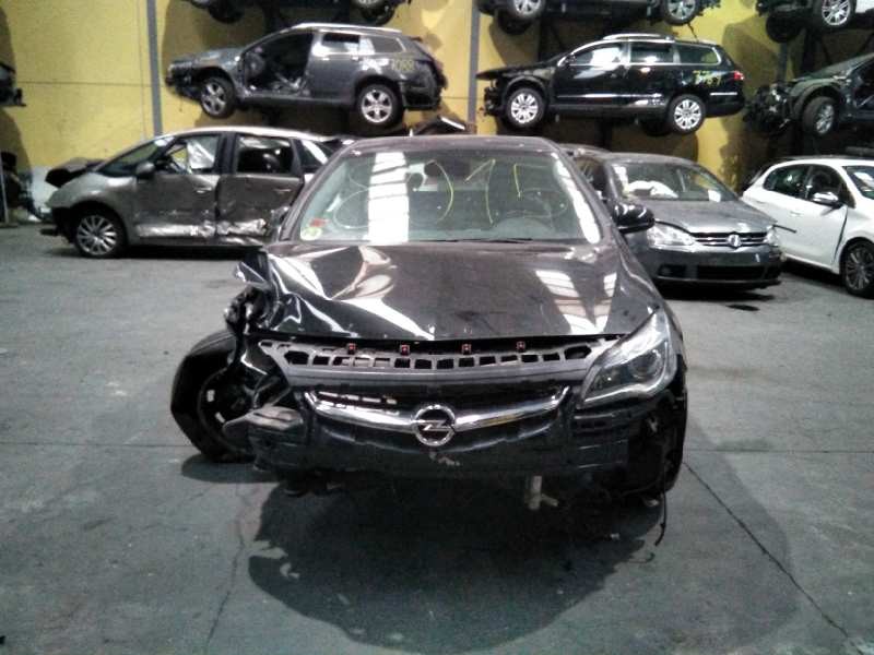 opel astra j lim. del año 2013