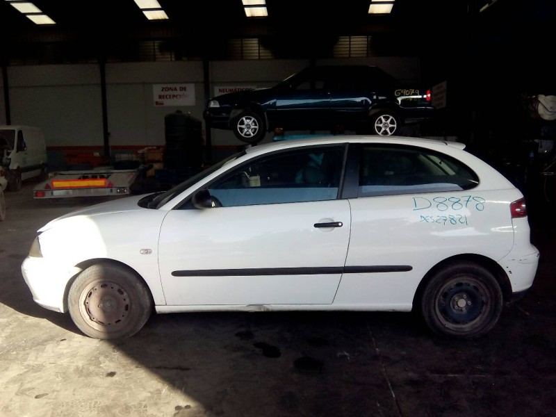 seat ibiza (6l1) del año 2002