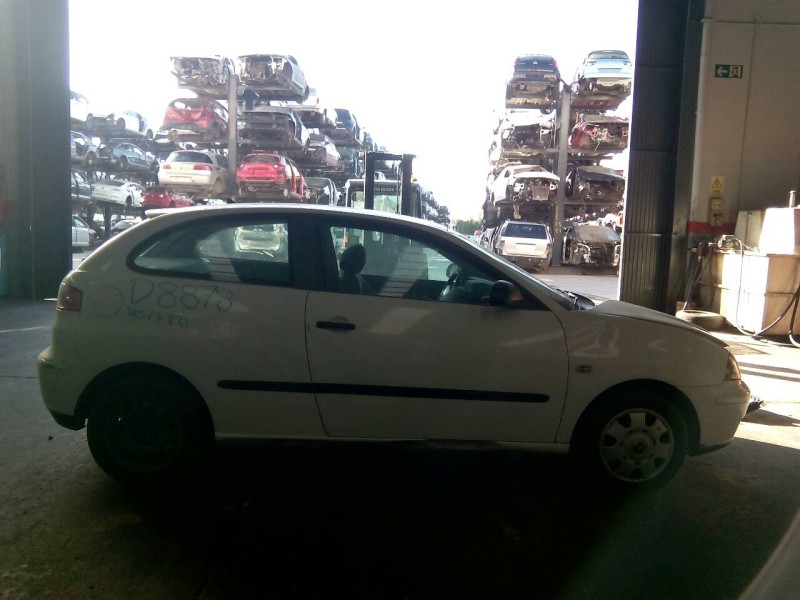 seat ibiza (6l1) del año 2002