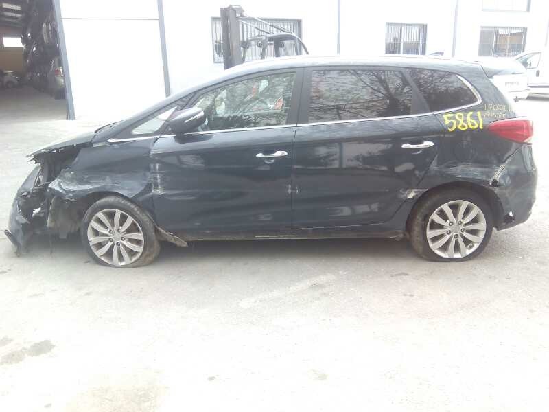 kia carens ( ) del año 2016