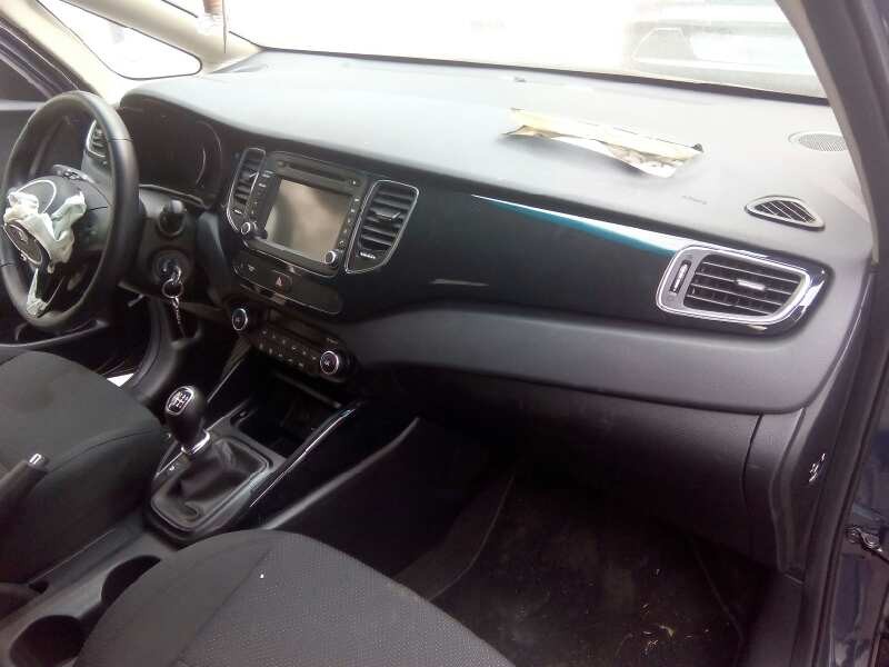 kia carens ( ) del año 2016
