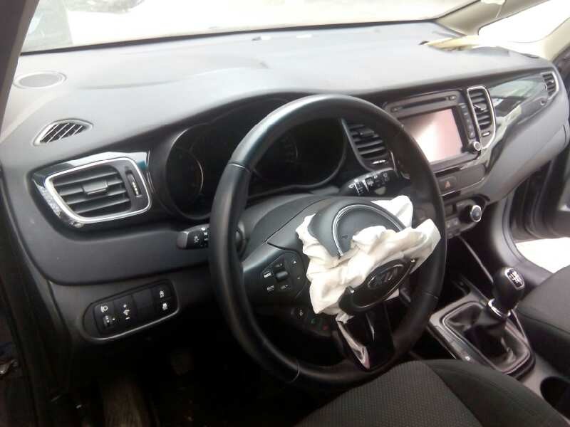 kia carens ( ) del año 2016