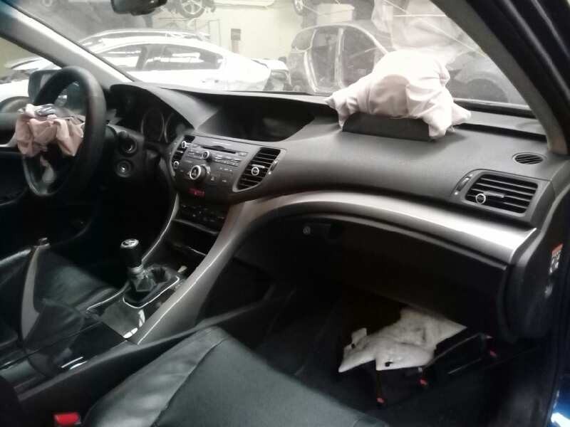 honda accord berlina (cu) del año 2010